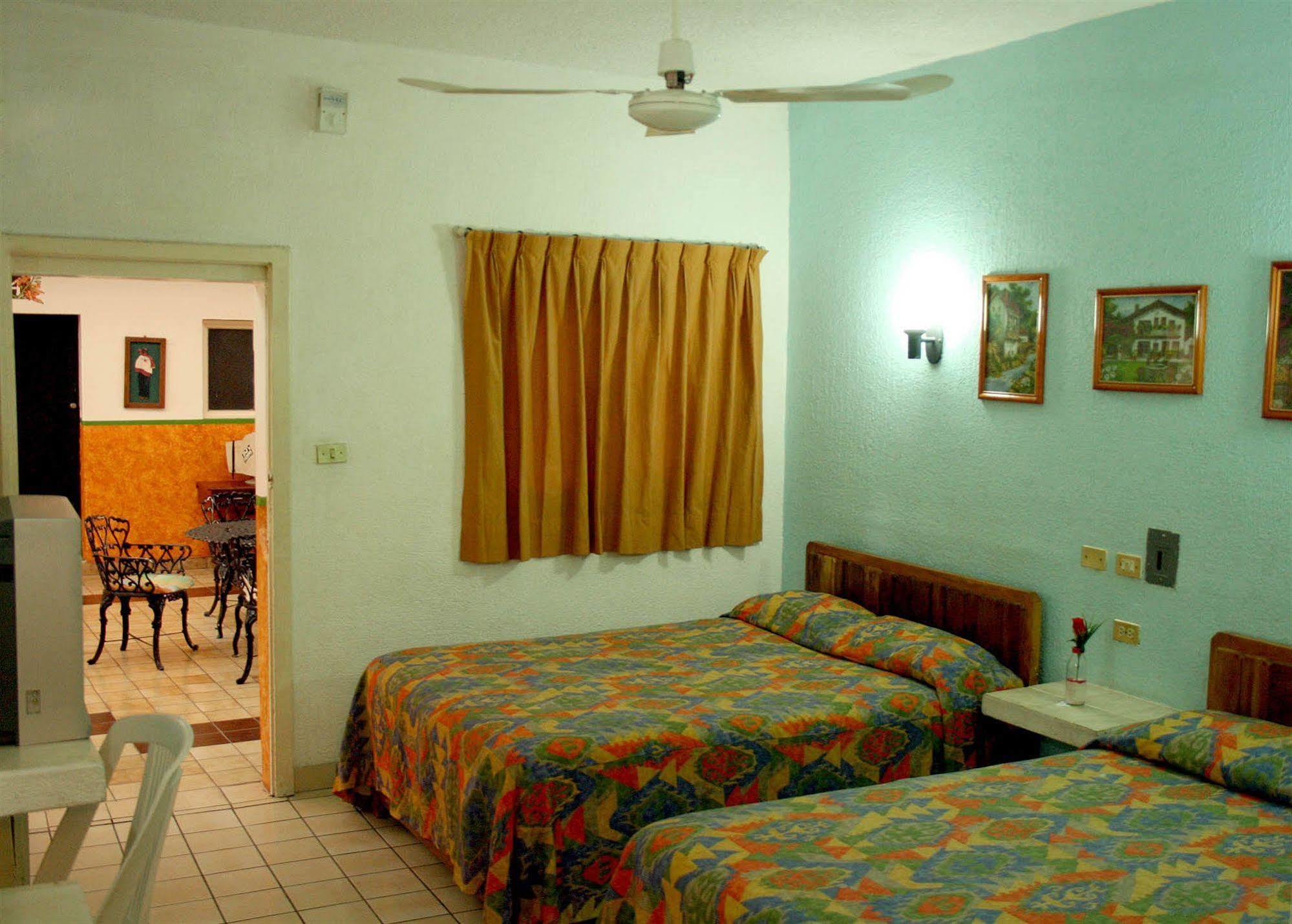 Hotel Cervantino Tapachula Dış mekan fotoğraf